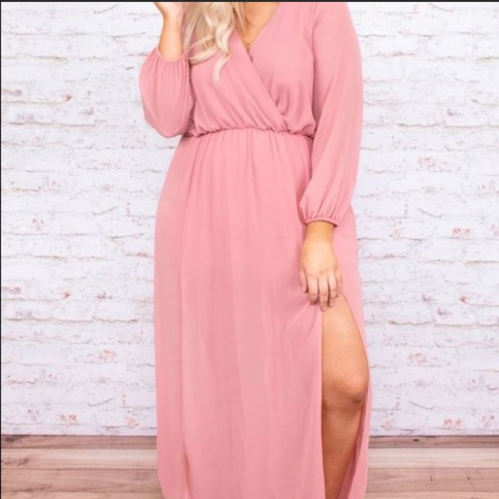Chic soul new maxi sheer with shorts in lining.Size 2XL, some free home